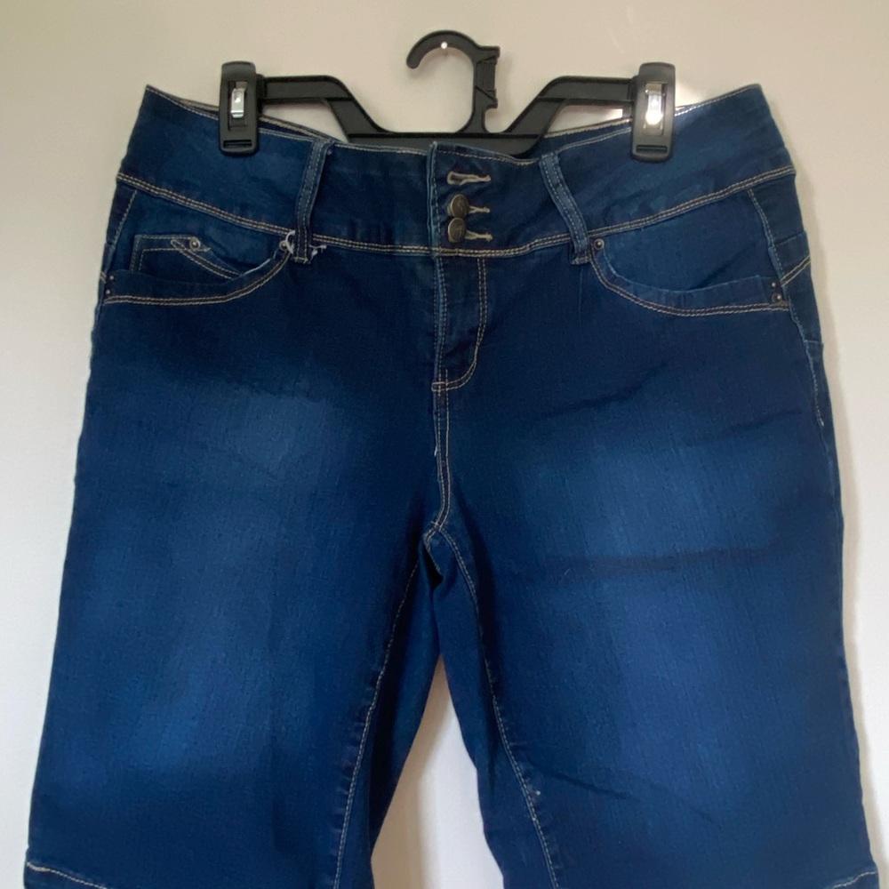 Royalty For Me Blue Ankle Cropped Jeans